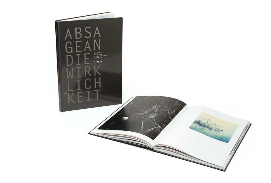 2006. Fotografie, Gestaltung, Umsetzung. Absage an die Wirklichkeit - Subjektive Positionen zeitgenössischer Fotografie. Ein Ausstellungsprojekt des Netzwerkes für Neue Subjektive Fotografie.